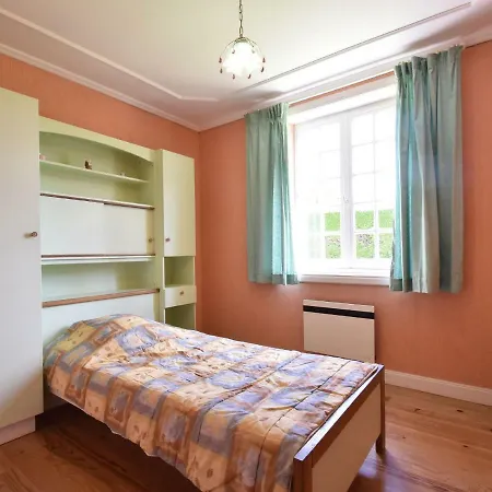 בית נופש Quaint Holiday With Large Garden In Colomby *