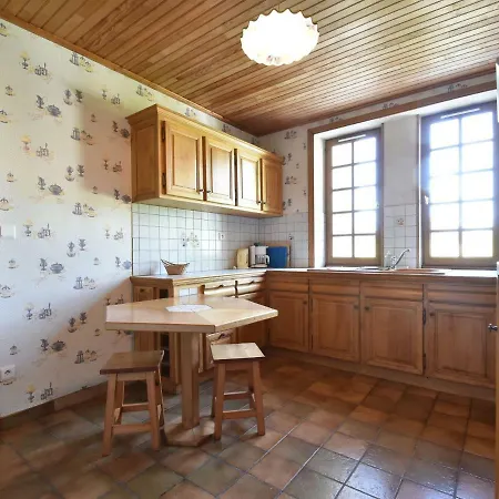 Quaint Holiday With Large Garden In Colomby